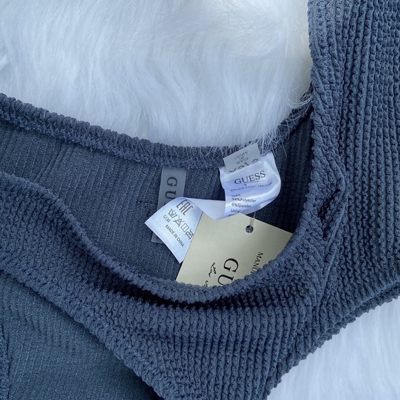 New GUESS Cutout One-Piece Swimsuit XS/S - Picture 2 of 6